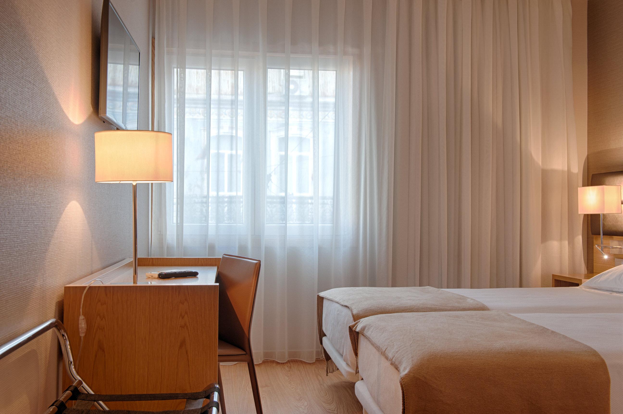 Hotel Oslo Coimbra Luaran gambar